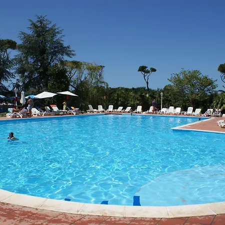 Dependance Parco Dei Principi Lägenhetshotell 3*